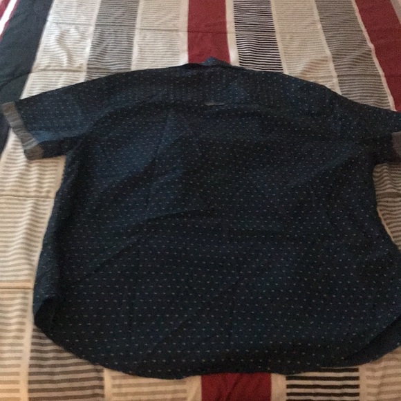 Blue short sleeve Decree button up size large - Picture 3 of 3